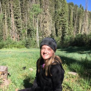 Meet your Posher, Jennifer